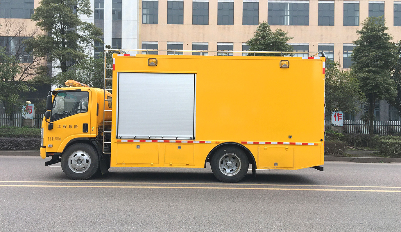 NDT5090XXHQLA6救險(xiǎn)車-2.jpg